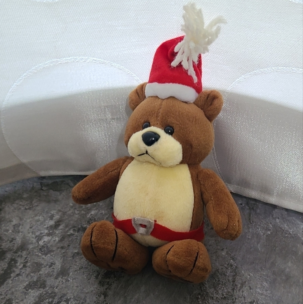 Dakin Mini Cuddles brown Teddy Bear with Santa Hat 1994 Christmas Vintage 6"